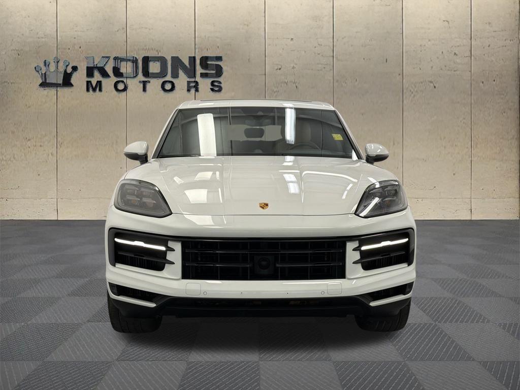 2024 Porsche Cayenne Photo in Silver Spring, MD 20904